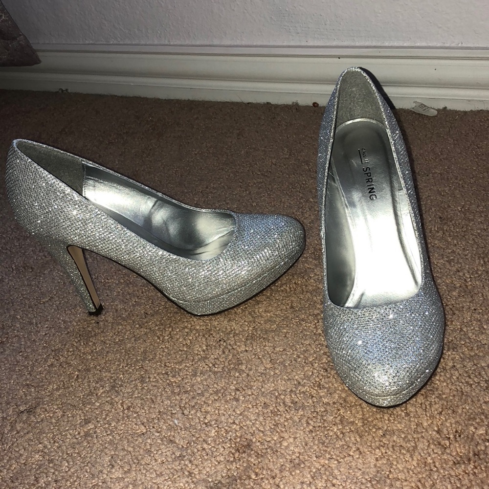 Hoco/Prom sparkly silver shoes